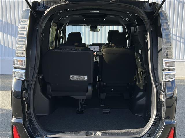 ヴォクシー ＺＳ　煌ＩＩ　社外ナビ　社外１３．３後席モニター　バックカメラ　スペアキー　両側パワースライドドア　ビルトインＥＴＣ　コーナーセンサー　ＵＳＢ給電　クルーズコントロール　ＬＥＤヘッドライト　オートハイビーム　禁煙車（31枚目）