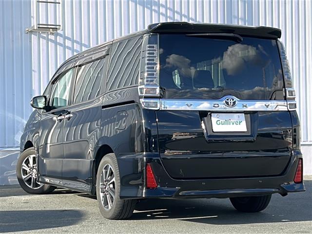 ヴォクシー ＺＳ　煌ＩＩ　社外ナビ　社外１３．３後席モニター　バックカメラ　スペアキー　両側パワースライドドア　ビルトインＥＴＣ　コーナーセンサー　ＵＳＢ給電　クルーズコントロール　ＬＥＤヘッドライト　オートハイビーム　禁煙車（36枚目）