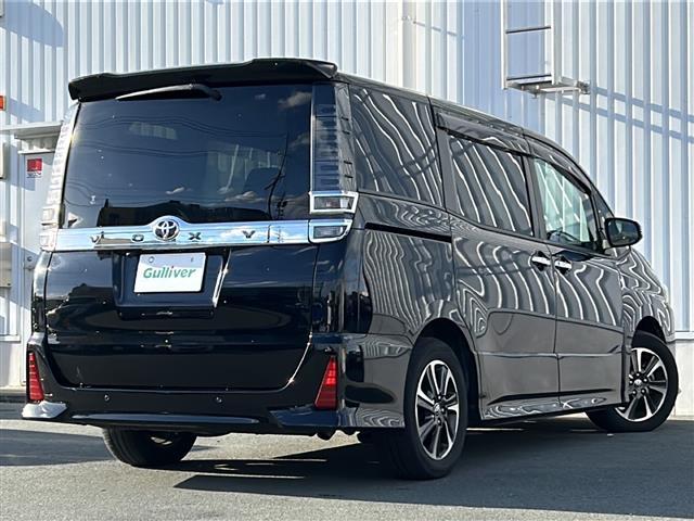 ヴォクシー ＺＳ　煌ＩＩ　社外ナビ　社外１３．３後席モニター　バックカメラ　スペアキー　両側パワースライドドア　ビルトインＥＴＣ　コーナーセンサー　ＵＳＢ給電　クルーズコントロール　ＬＥＤヘッドライト　オートハイビーム　禁煙車（38枚目）