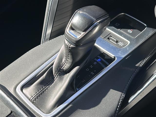 ハリアー Z 純正ナビ 後席モニター JBL BSM デジタルインナーミラー ビルトインETC2.0 パワーバックドア パワーシート 前後クリアランスソナー スペアキー レーダークルーズコントロール LED 禁煙車(15枚目)