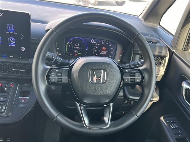 ステップワゴン ｅ：ＨＥＶスパーダ　禁煙　純正１１．４型ナビ　全方位カメラ　ＢＳＭ　前後コーナーセンサー　前後ドラレコ　ビルトインＥＴＣ　スペアキー　両側パワスラ　パワーバックドア　前後シートヒーター　ＵＳＢ給電　ＡＣＣ　ＰＣＳ（17枚目）