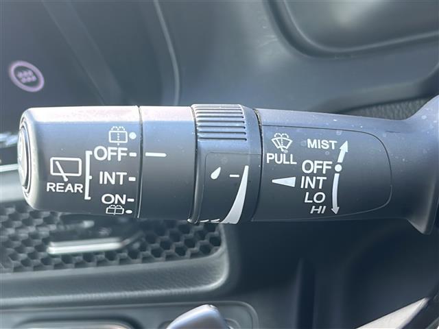 ステップワゴン ｅ：ＨＥＶスパーダ　禁煙　純正１１．４型ナビ　全方位カメラ　ＢＳＭ　前後コーナーセンサー　前後ドラレコ　ビルトインＥＴＣ　スペアキー　両側パワスラ　パワーバックドア　前後シートヒーター　ＵＳＢ給電　ＡＣＣ　ＰＣＳ（21枚目）