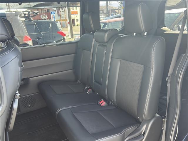 ステップワゴン ｅ：ＨＥＶスパーダ　禁煙　純正１１．４型ナビ　全方位カメラ　ＢＳＭ　前後コーナーセンサー　前後ドラレコ　ビルトインＥＴＣ　スペアキー　両側パワスラ　パワーバックドア　前後シートヒーター　ＵＳＢ給電　ＡＣＣ　ＰＣＳ（26枚目）