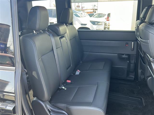 ステップワゴン ｅ：ＨＥＶスパーダ　禁煙　純正１１．４型ナビ　全方位カメラ　ＢＳＭ　前後コーナーセンサー　前後ドラレコ　ビルトインＥＴＣ　スペアキー　両側パワスラ　パワーバックドア　前後シートヒーター　ＵＳＢ給電　ＡＣＣ　ＰＣＳ（27枚目）