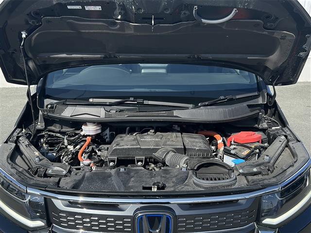 ステップワゴン ｅ：ＨＥＶスパーダ　禁煙　純正１１．４型ナビ　全方位カメラ　ＢＳＭ　前後コーナーセンサー　前後ドラレコ　ビルトインＥＴＣ　スペアキー　両側パワスラ　パワーバックドア　前後シートヒーター　ＵＳＢ給電　ＡＣＣ　ＰＣＳ（41枚目）