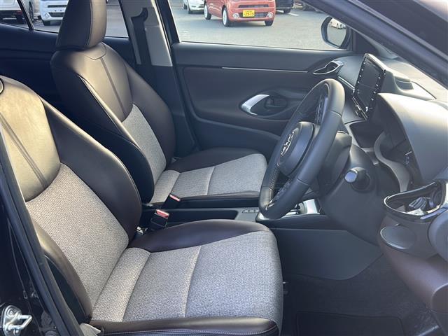 ヤリスクロス ハイブリッドZ 純正ナビ 全周囲 ビルトインETC 前席シートヒーター パワーシート パワーバックドア USB給電 前後コーナーセンサー スペアキー ハーフレザーシート レーダークルーズコントロール LED 禁煙車(28枚目)