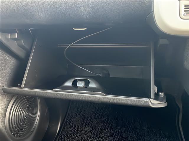 ワゴンRスマイル ハイブリッドX 純正8インチSDナビ 両側パワースライドドア バックカメラ ドラレコ シートヒーター レーンキープアシスト TRC アイドリングストップ 衝突軽減ブレーキ USB給電 LED プッシュスタート(19枚目)