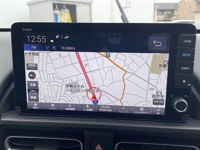 フリード ｅ：ＨＥＶクロスター　純正９インチコネクトナビ　アップルカープレイ　ＢＳＭ　両側パワースライドドア　バックカメラ　前席シートヒーター　追従クルーズコントロール　コーナーセンサー　ＵＳＢ　ＬＥＤ　ハーフレザーシート（3枚目）