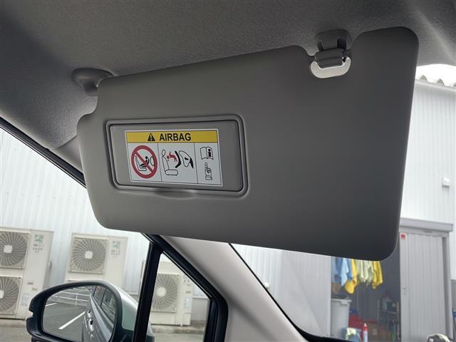 フリード ｅ：ＨＥＶクロスター　純正９インチコネクトナビ　アップルカープレイ　ＢＳＭ　両側パワースライドドア　バックカメラ　前席シートヒーター　追従クルーズコントロール　コーナーセンサー　ＵＳＢ　ＬＥＤ　ハーフレザーシート（21枚目）