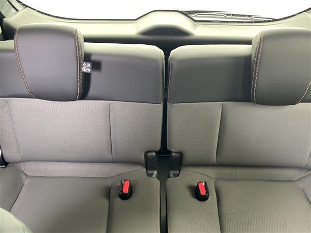 フリード ｅ：ＨＥＶクロスター　純正９インチコネクトナビ　アップルカープレイ　ＢＳＭ　両側パワースライドドア　バックカメラ　前席シートヒーター　追従クルーズコントロール　コーナーセンサー　ＵＳＢ　ＬＥＤ　ハーフレザーシート（27枚目）