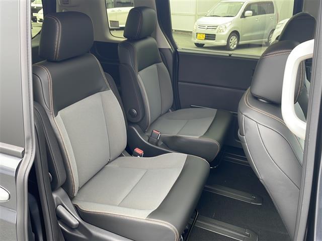 フリード ｅ：ＨＥＶクロスター　純正９インチコネクトナビ　アップルカープレイ　ＢＳＭ　両側パワースライドドア　バックカメラ　前席シートヒーター　追従クルーズコントロール　コーナーセンサー　ＵＳＢ　ＬＥＤ　ハーフレザーシート（29枚目）