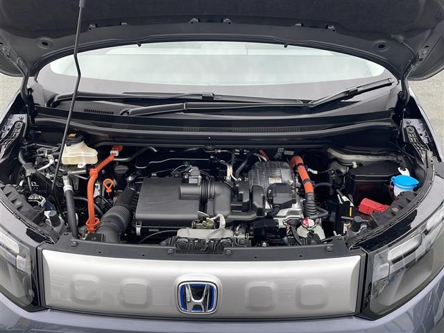 フリード ｅ：ＨＥＶクロスター　純正９インチコネクトナビ　アップルカープレイ　ＢＳＭ　両側パワースライドドア　バックカメラ　前席シートヒーター　追従クルーズコントロール　コーナーセンサー　ＵＳＢ　ＬＥＤ　ハーフレザーシート（41枚目）