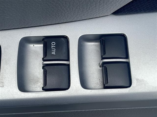 ワゴンＲ ＦＸリミテッドＩＩ　スペアキー　純正フロアマット　ＣＤプレーヤー　本革巻きステアリング　オートエアコン　ダブルエアーバック　　　プッシュスタート　ウィンカーミラー　ドアバイザー　電動格納ミラー　純正アルミホイール（6枚目）