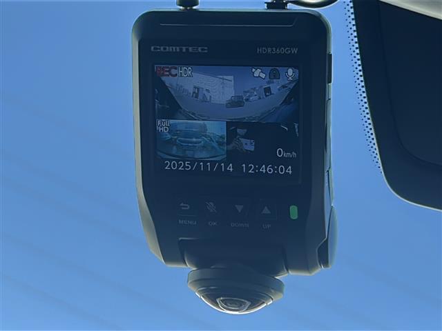 ゴルフＲ ベースグレード　純正ナビ　バックカメラ　本革シート　ＥＴＣ　スペアキー　前後ドラレコ　前後クリアランスソナー　シートヒーター　パワーシート　ＡＣＣ　オートライト　電動格納ミラー　革巻きステアリング　禁煙車（6枚目）