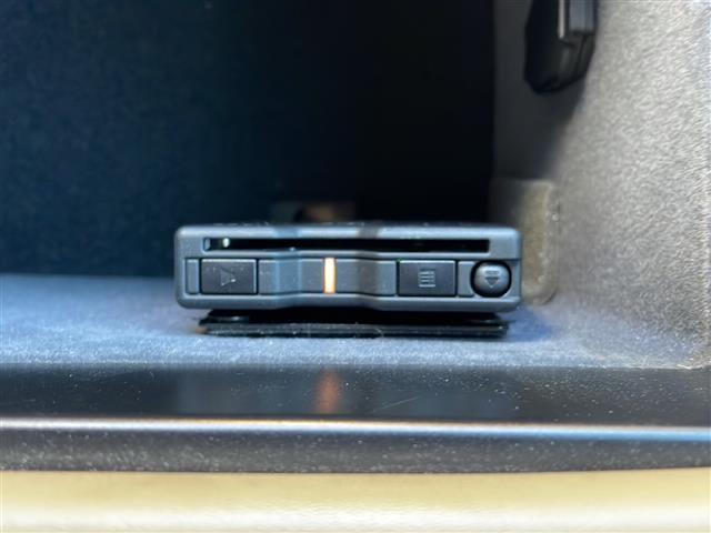 SC SC430 純正ナビ 社外ディスプレイオーディオ 本革シート ETC スペアキー 前後コーナーセンサー パワーシート シートヒーター メモリーシート 前方ドラレコ オートライト ウッドコンピステア(8枚目)