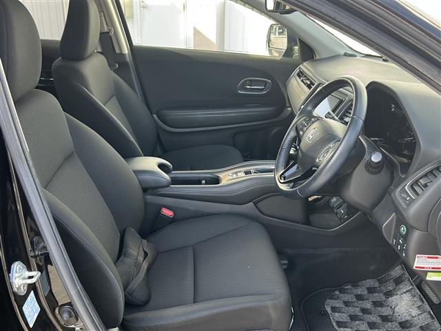 ヴェゼル Ｘ・ホンダセンシング　社外ナビ　バックカメラ　ビルトインＥＴＣ　前後クリアランスソナー　スペアキー　ドラレコ　ＵＳＢ給電　追従クルーズコントロール　レーンキープアシスト　ＬＥＤオートライト　電動格納ミラー　純正ＡＷ　禁煙車（30枚目）