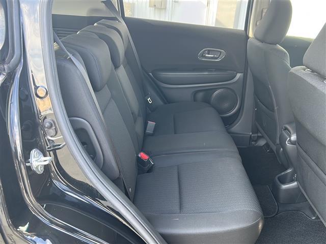 ヴェゼル Ｘ・ホンダセンシング　社外ナビ　バックカメラ　ビルトインＥＴＣ　前後クリアランスソナー　スペアキー　ドラレコ　ＵＳＢ給電　追従クルーズコントロール　レーンキープアシスト　ＬＥＤオートライト　電動格納ミラー　純正ＡＷ　禁煙車（31枚目）