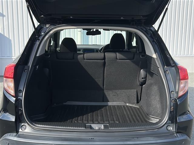 ヴェゼル Ｘ・ホンダセンシング　社外ナビ　バックカメラ　ビルトインＥＴＣ　前後クリアランスソナー　スペアキー　ドラレコ　ＵＳＢ給電　追従クルーズコントロール　レーンキープアシスト　ＬＥＤオートライト　電動格納ミラー　純正ＡＷ　禁煙車（34枚目）