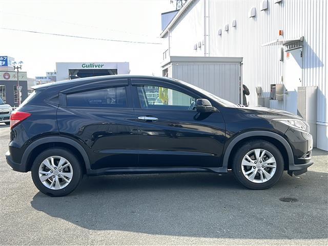 ヴェゼル Ｘ・ホンダセンシング　社外ナビ　バックカメラ　ビルトインＥＴＣ　前後クリアランスソナー　スペアキー　ドラレコ　ＵＳＢ給電　追従クルーズコントロール　レーンキープアシスト　ＬＥＤオートライト　電動格納ミラー　純正ＡＷ　禁煙車（40枚目）