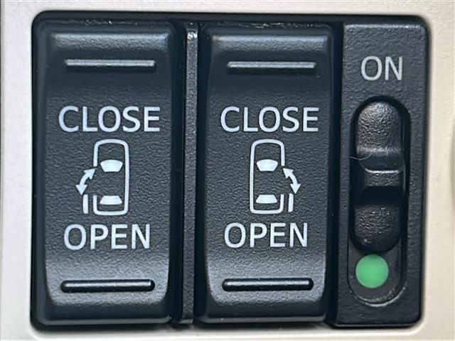 ムーヴキャンバス Ｇメイクアップリミテッド　ＳＡＩＩＩ　純正ナビ　パノラマモニター　ＥＴＣ　両側パワースライドドア　前方ドラレコ　ＵＳＢ給電　ＬＥＤヘッドライト　オートマチックハイビーム　ＰＳＣ　純正フロアマット　スマートアシスト　禁煙車（9枚目）