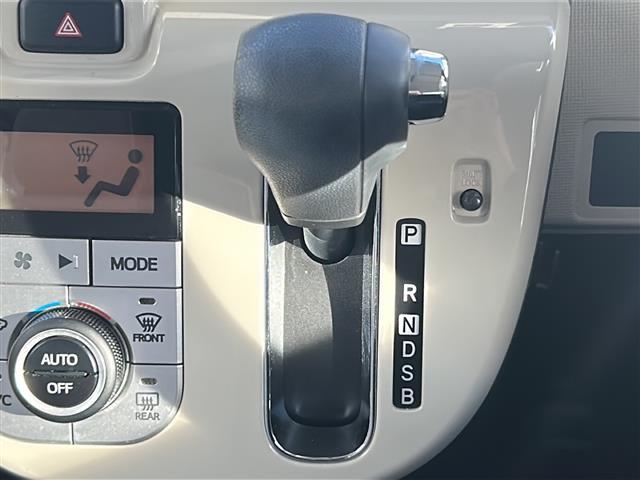 ムーヴキャンバス Ｇメイクアップリミテッド　ＳＡＩＩＩ　純正ナビ　パノラマモニター　ＥＴＣ　両側パワースライドドア　前方ドラレコ　ＵＳＢ給電　ＬＥＤヘッドライト　オートマチックハイビーム　ＰＳＣ　純正フロアマット　スマートアシスト　禁煙車（13枚目）