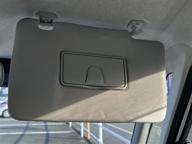 ムーヴキャンバス Ｇメイクアップリミテッド　ＳＡＩＩＩ　純正ナビ　パノラマモニター　ＥＴＣ　両側パワースライドドア　前方ドラレコ　ＵＳＢ給電　ＬＥＤヘッドライト　オートマチックハイビーム　ＰＳＣ　純正フロアマット　スマートアシスト　禁煙車（20枚目）