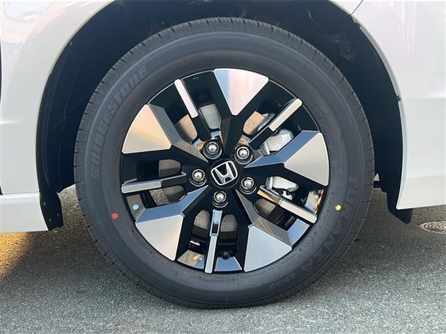 ステップワゴン e:HEVエアー EX 登録済未使用車 純正ナビ フルセグTV CD DVD再生 Bluetooth 両側電動ドア バックカメラ 追従クルコン パワーバックドア シートヒーター BSM USBタイプC給電 コーナーセンサー(39枚目)