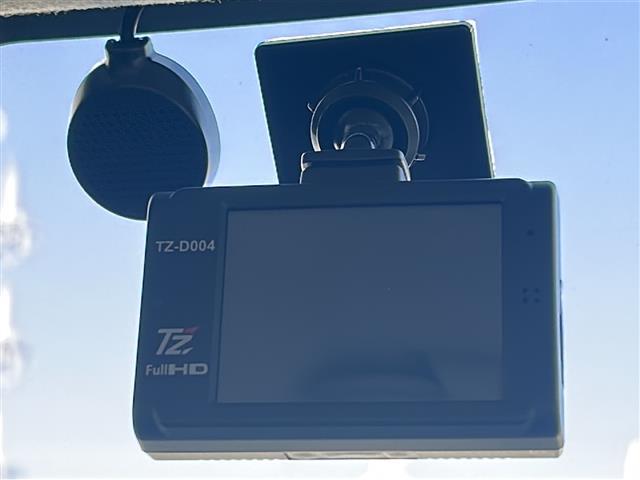 ムーヴキャンバス Ｇメイクアップ　ＳＡＩＩＩ　社外ナビ　バックカメラ　社外前方ドラレコ　両側パワースライドドア　社外ＥＴＣ　コーナーセンサー　ベンチシート　ＬＥＤヘッドライト　オートライト　ステアリングスイッチ　純正ホイールキャップ　禁煙車（5枚目）