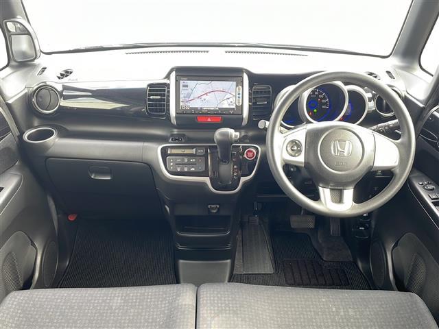 N-BOXカスタム G・Lパッケージ 純正7型ナビ 片側パワースライドドア バックカメラ 社外前後ドラレコ スペアキー ベンチシート チップアップシート オートライト フォグライト 純正AW 電動格納ミラー 禁煙車(2枚目)