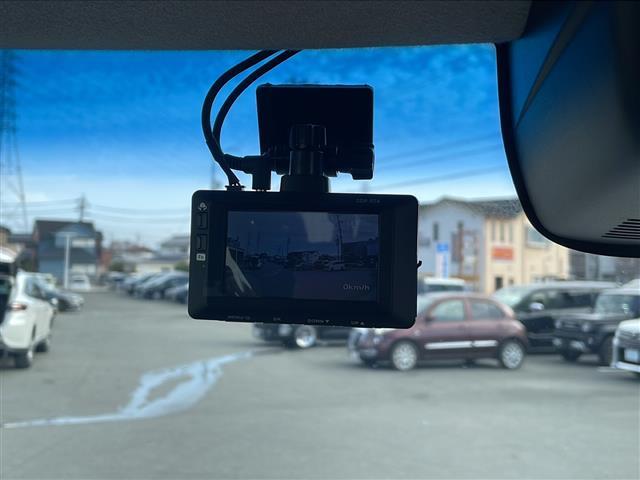 N-BOXカスタム G・Lパッケージ 純正7型ナビ 片側パワースライドドア バックカメラ 社外前後ドラレコ スペアキー ベンチシート チップアップシート オートライト フォグライト 純正AW 電動格納ミラー 禁煙車(5枚目)