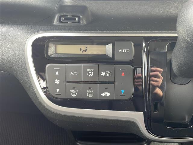 N-BOXカスタム G・Lパッケージ 純正7型ナビ 片側パワースライドドア バックカメラ 社外前後ドラレコ スペアキー ベンチシート チップアップシート オートライト フォグライト 純正AW 電動格納ミラー 禁煙車(7枚目)