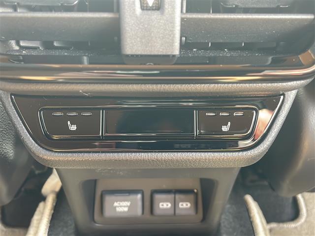 ＮＸ ＮＸ２５０　バージョンＬ　純正ナビ　サンルーフ　全周囲カメラ　ＢＳＭ　デジタルインナーミラー　本革シート　ワイヤレス充電器　ビルトインＥＴＣ　社外ドラレコ　ステアヒーター　パワーバックドア　ＡＣ１００Ｖ　前席シートヒーター（13枚目）