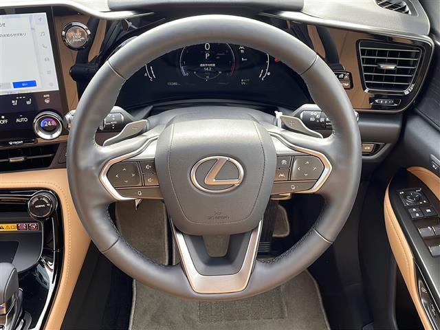 ＮＸ ＮＸ２５０　バージョンＬ　純正ナビ　サンルーフ　全周囲カメラ　ＢＳＭ　デジタルインナーミラー　本革シート　ワイヤレス充電器　ビルトインＥＴＣ　社外ドラレコ　ステアヒーター　パワーバックドア　ＡＣ１００Ｖ　前席シートヒーター（42枚目）