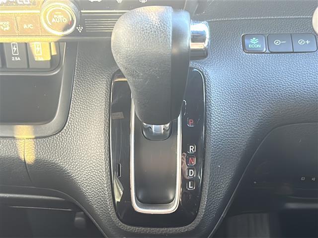 Ｎ－ＢＯＸカスタム Ｇ・Ｌホンダセンシング　純正ナビ　バックカメラ　ビルトインＥＴＣ　両側パワースライドドア　スペアキー　後方コーナーセンサー　前後ドラレコ　ＵＳＢ給電　追従クルーズコントロール　レーンキープ　ＬＥＤオートライト　禁煙車（18枚目）