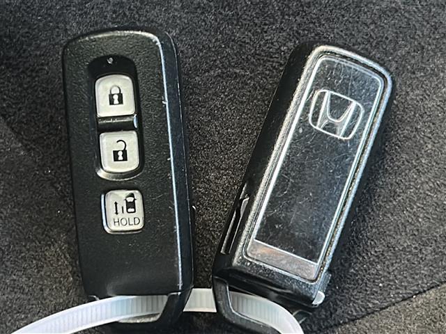 Ｎ－ＢＯＸカスタム Ｇ・Ｌホンダセンシング　純正ナビ　バックカメラ　ビルトインＥＴＣ　両側パワースライドドア　スペアキー　後方コーナーセンサー　前後ドラレコ　ＵＳＢ給電　追従クルーズコントロール　レーンキープ　ＬＥＤオートライト　禁煙車（25枚目）