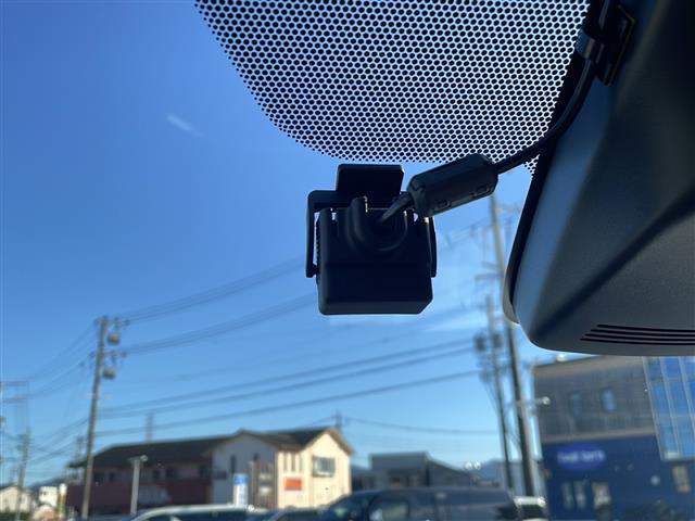 アクア 　禁煙　社外ナビ　バックカメラ　ＥＴＣ　スペアキー　前後クリアランスソナー　前方ドラレコ　クルーズコントロール　オートライト　オートハイビーム　電動格納ミラー（6枚目）