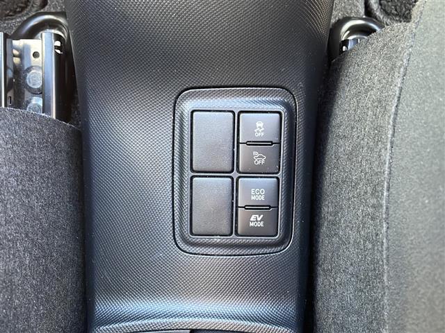 アクア 　禁煙　社外ナビ　バックカメラ　ＥＴＣ　スペアキー　前後クリアランスソナー　前方ドラレコ　クルーズコントロール　オートライト　オートハイビーム　電動格納ミラー（10枚目）