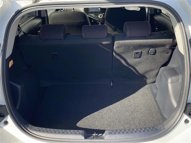 アクア 　禁煙　社外ナビ　バックカメラ　ＥＴＣ　スペアキー　前後クリアランスソナー　前方ドラレコ　クルーズコントロール　オートライト　オートハイビーム　電動格納ミラー（25枚目）