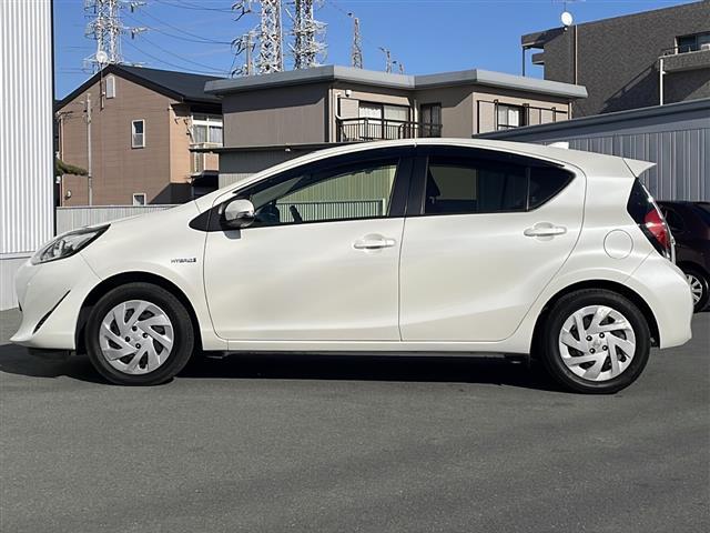 アクア 　禁煙　社外ナビ　バックカメラ　ＥＴＣ　スペアキー　前後クリアランスソナー　前方ドラレコ　クルーズコントロール　オートライト　オートハイビーム　電動格納ミラー（31枚目）