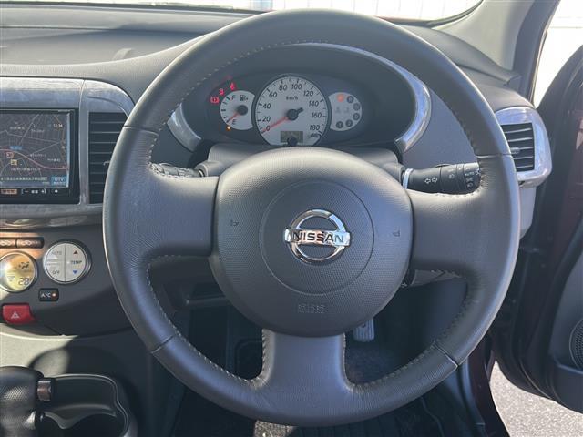 マーチ ボレロ　禁煙　純正ナビ　バックカメラ　オートライト　フォグランプ　スマートキー　ＡＵＴＥＣＨホイール　電動格納ミラー　純正フロアマット　純正ドアバイザー（3枚目）