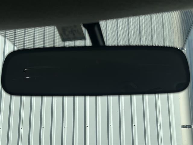 マーチ ボレロ　禁煙　純正ナビ　バックカメラ　オートライト　フォグランプ　スマートキー　ＡＵＴＥＣＨホイール　電動格納ミラー　純正フロアマット　純正ドアバイザー（8枚目）