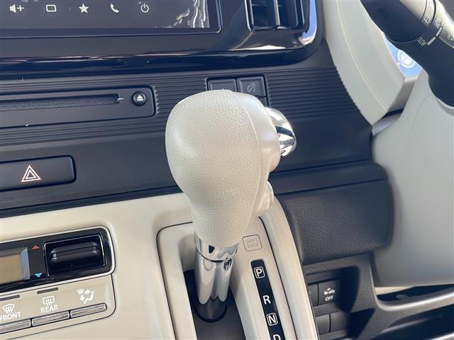 ワゴンＲスマイル ハイブリッドＸ　禁煙　純正９型ナビ　全方位カメラ　両側パワースライドドア　ＨＵＤ　レーンキープアシスト　レーダークルーズコントロール　プリクラッシュ　ＬＥＤヘッドライト　オートライト（17枚目）