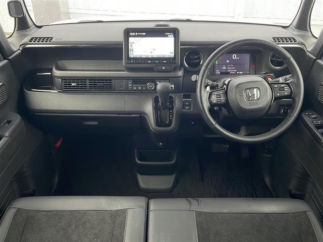 Ｎ－ＢＯＸカスタム ターボ　禁煙　純正ナビ　バックカメラ　前後ドラレコ　ＥＴＣ　ハーフレザーシート　シートヒーター　両側パワースライドドア　ＵＳＢ、タイプＣ給電　レーンキープアシスト　ＬＥＤオートライト（2枚目）