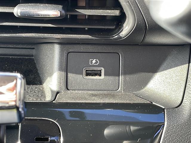 デイズ ボレロ X 禁煙 純正9インチナビ 全方位カメラ アラウンドビューモニター 前後ドラレコ ETC USB給電 前後クリアランスソナー プリクラッシュ オートライト 革巻きステア ステアスイッチ(7枚目)