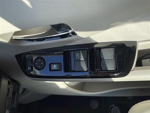 デイズ ボレロ X 禁煙 純正9インチナビ 全方位カメラ アラウンドビューモニター 前後ドラレコ ETC USB給電 前後クリアランスソナー プリクラッシュ オートライト 革巻きステア ステアスイッチ(8枚目)