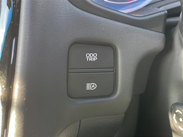 クラウンハイブリッド ＲＳアドバンス　禁煙　純正ナビ　バックカメラ　前方ドラレコ　ＥＴＣ２．０　デジタルインナーミラー　ＢＳＭ　ＨＵＤ　ステアヒーター　シートヒーター　パワーシート　メモリーシート　ＡＣＣ　ＰＣＳ　ＬＥＤオートライト（13枚目）