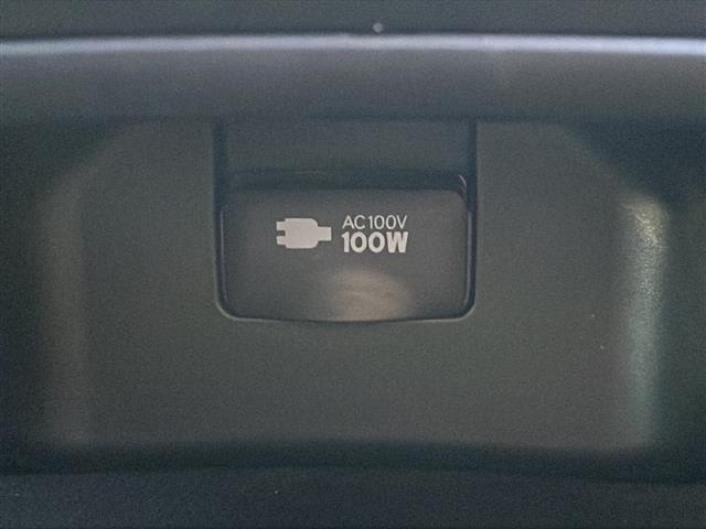 クラウンハイブリッド ＲＳアドバンス　禁煙　純正ナビ　バックカメラ　前方ドラレコ　ＥＴＣ２．０　デジタルインナーミラー　ＢＳＭ　ＨＵＤ　ステアヒーター　シートヒーター　パワーシート　メモリーシート　ＡＣＣ　ＰＣＳ　ＬＥＤオートライト（14枚目）