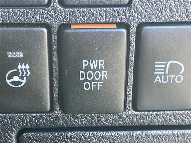 アルファード ２．５Ｓ　Ｃパッケージ　禁煙　純正１０型ナビ　純正１２型後席モニター　サンルーフ　シートヒーター　ベンチレーション　パワーシート　オットマン　ステアヒーター　前後ドラレコ　両側パワースライドドア（8枚目）