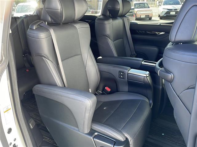 アルファード ２．５Ｓ　Ｃパッケージ　禁煙　純正１０型ナビ　純正１２型後席モニター　サンルーフ　シートヒーター　ベンチレーション　パワーシート　オットマン　ステアヒーター　前後ドラレコ　両側パワースライドドア（30枚目）