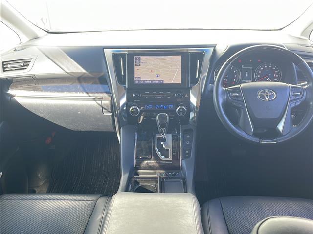 アルファード ２．５Ｓ　Ｃパッケージ　禁煙　純正１０型ナビ　純正１２型後席モニター　サンルーフ　シートヒーター　ベンチレーション　パワーシート　オットマン　ステアヒーター　前後ドラレコ　両側パワースライドドア（42枚目）